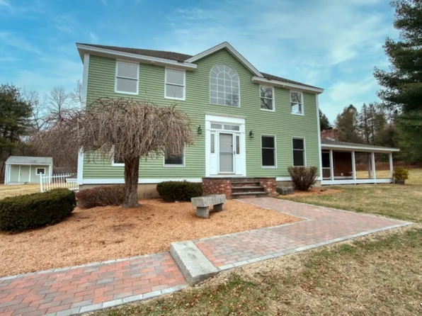 1088 Turnpike Rd, Ashby, MA 01431