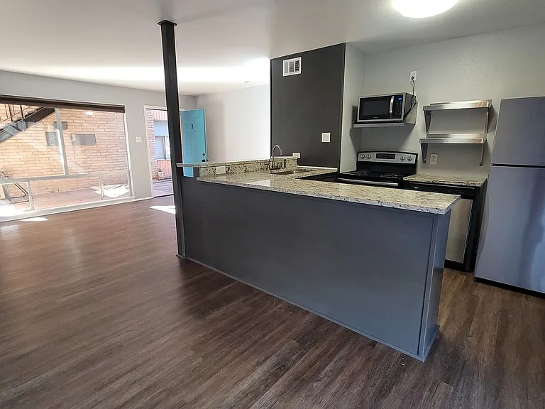 133 Parland Pl — Photo 7