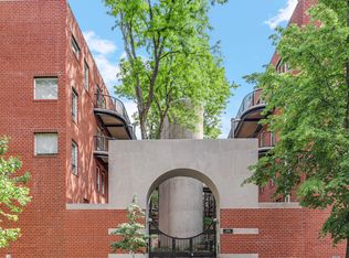 5400 S Hyde Park Blvd APT 2C, Chicago, IL 60615