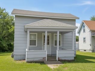 601 N Winnebago Ave, Freeport, IL 61032
