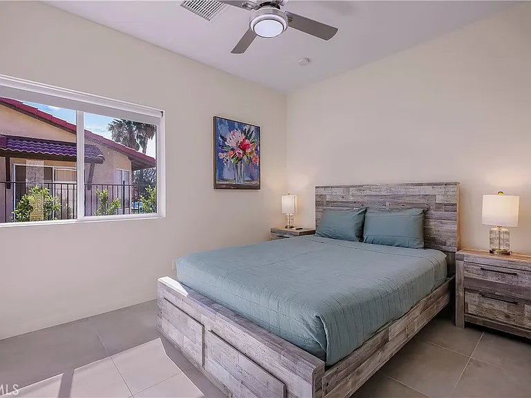 9190 Puesta Del Sol — Photo 19