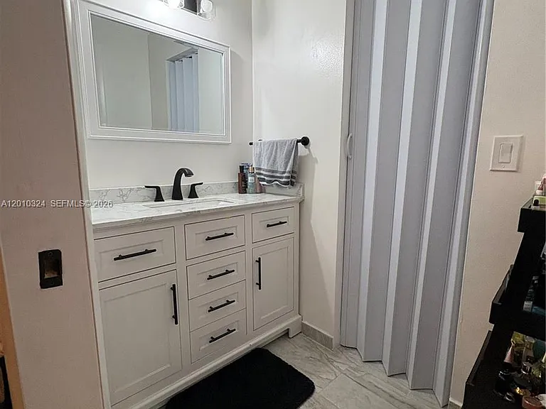 5424 Gate Lake Rd #5424 — Photo 9