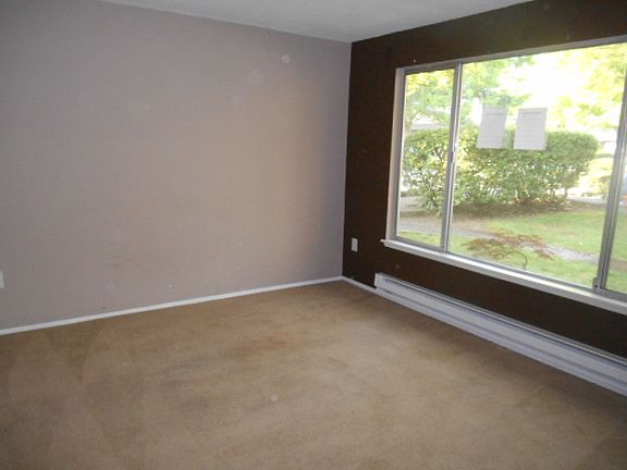 2nd image of 2616 18th St SE Unit L48