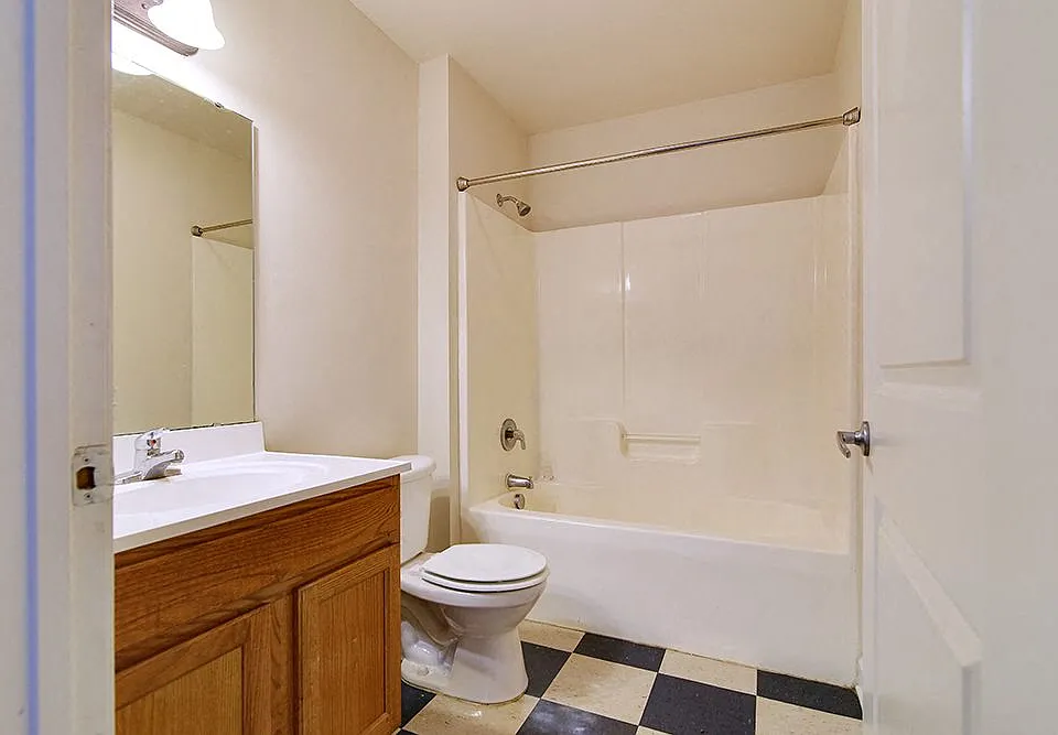 Ridgecrest Apartments