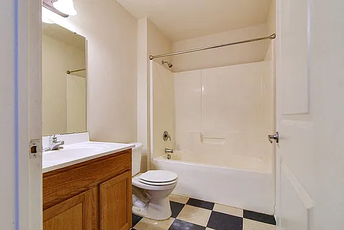 Ridgecrest Apartments Photo 1