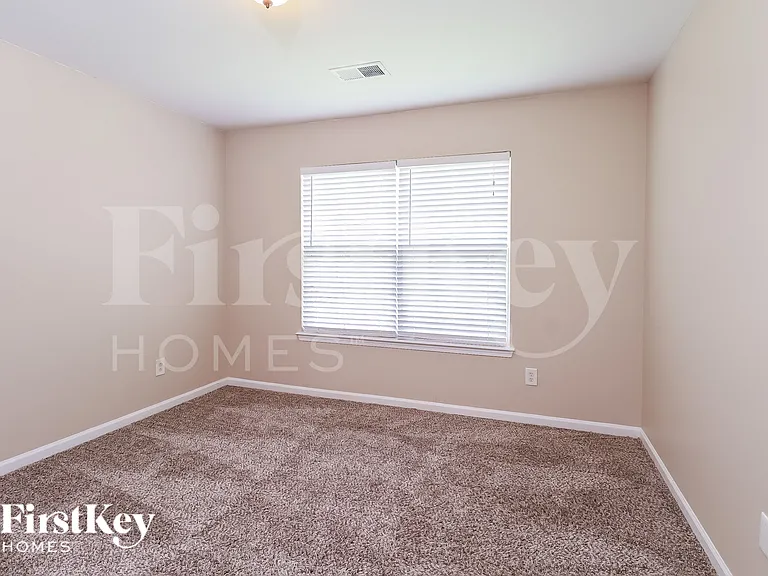 8019 Bushy Creek Dr — Photo 11