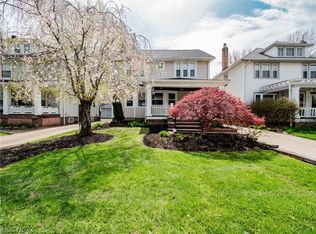 2990 Kensington Rd, Cleveland Heights, OH 44118