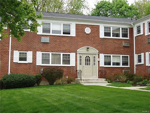 Great end Unit location in the back of the complex.