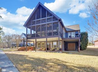 60 Browns Ln, Hartwell, GA 30643