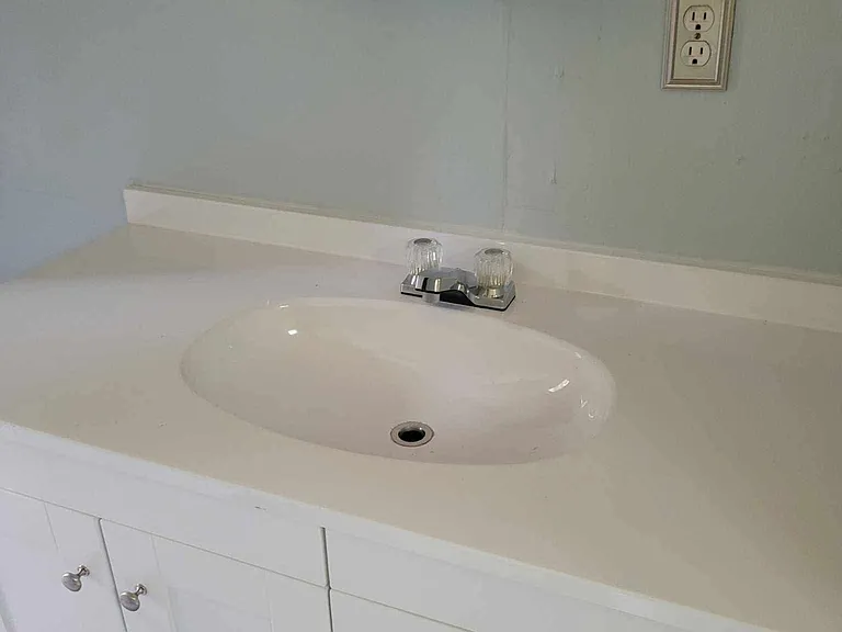 1421 Lee Ave — Photo 7