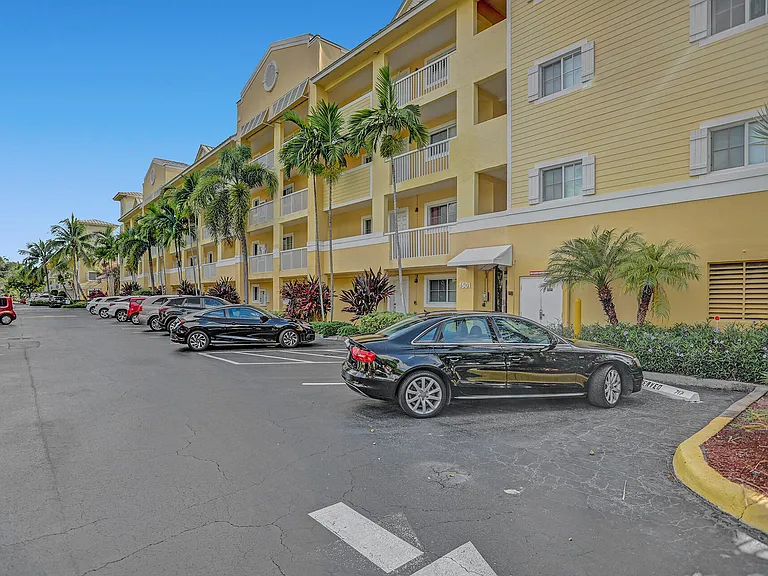 1501 E Broward Blvd #804 — Photo 48