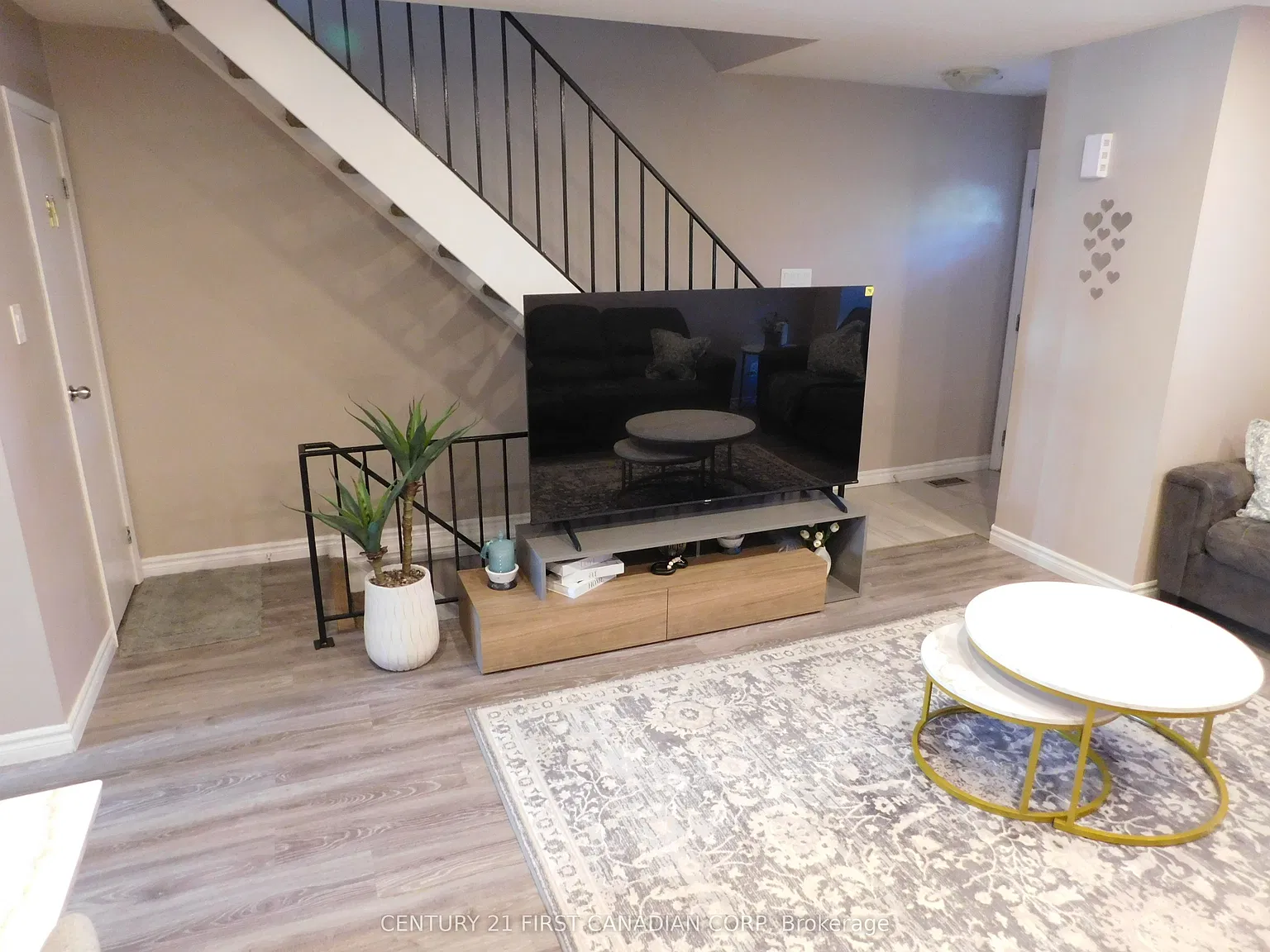 3 bed, $2,350 — Photo 3