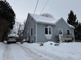 43 Proctor Ave, South Burlington, VT 05403