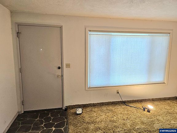 2nd image of 1090 Sharon Loop SE