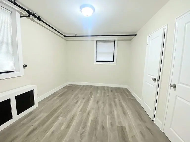 116 S Grove St #B1 — Photo 4