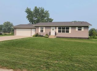514 Westwood Ave, Strawberry Point, IA 52076