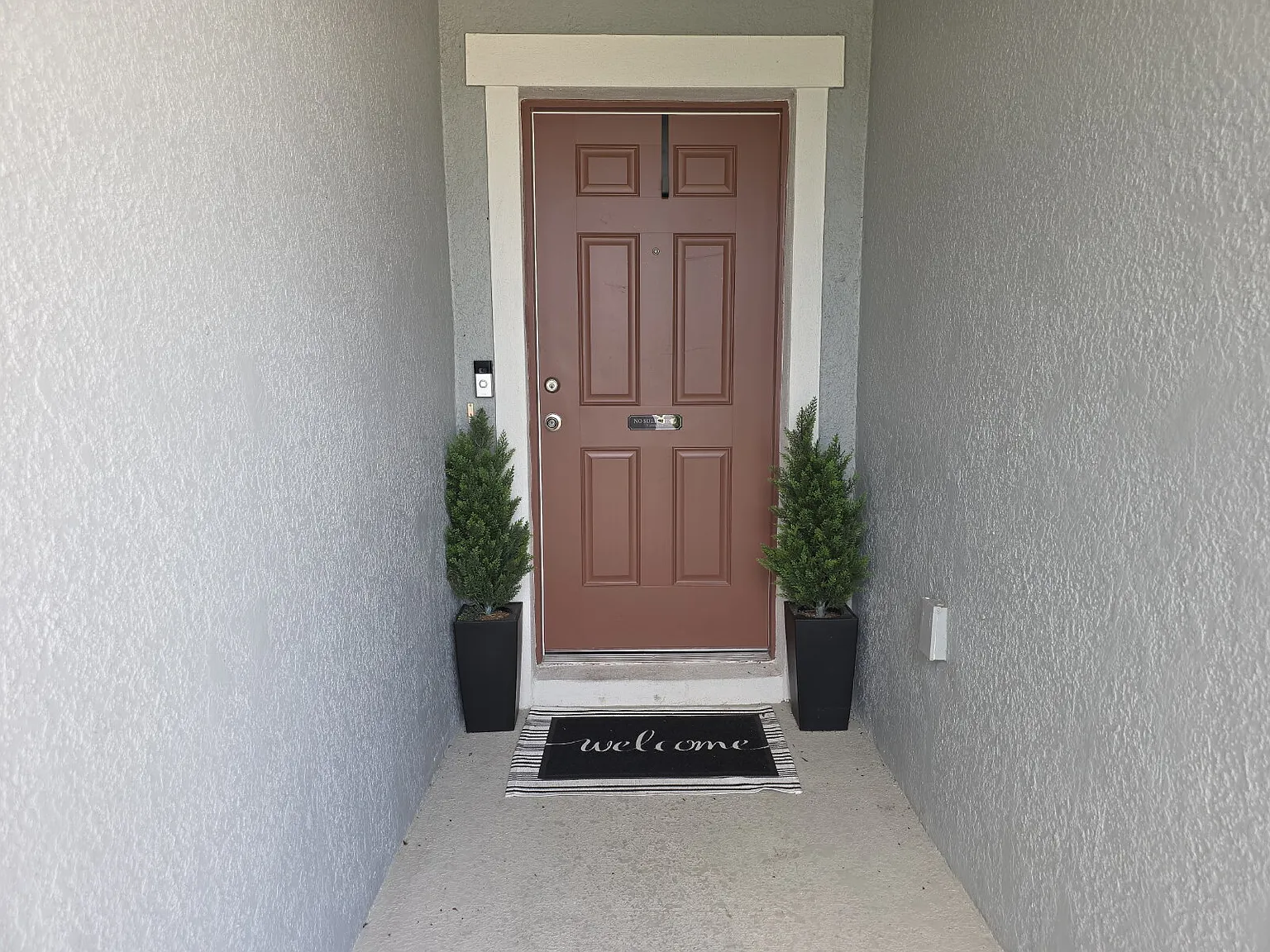 4 bed, 2.0 bath, 1932 sqft, $2,595 — Photo 2