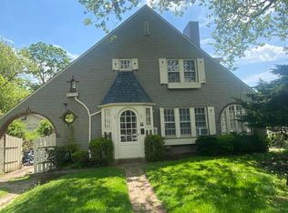 98 Darlington Rd, Deal, NJ 07723