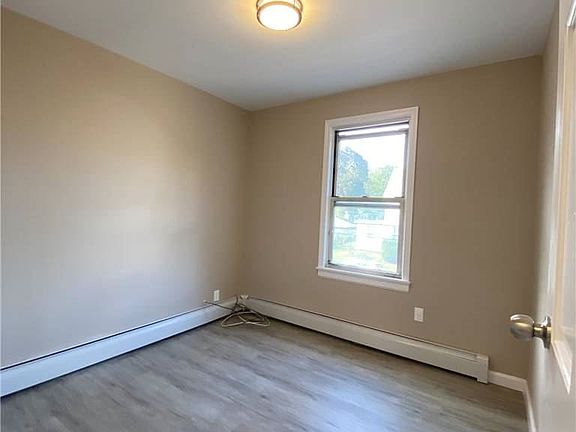 5th image of 20520 50th Ave