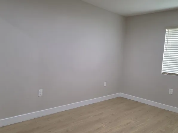4287 Fernwood Ave #B, Lynwood, CA 90262
