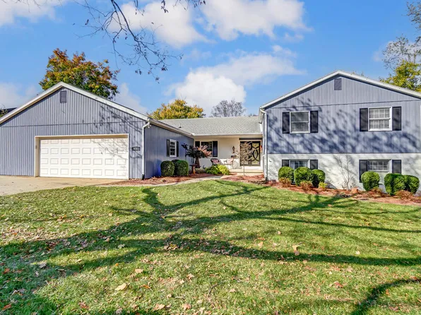 606 Westchester Park Dr, Springfield, OH 45504