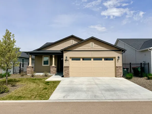 1880 S Defio Way, Meridian, ID 83642