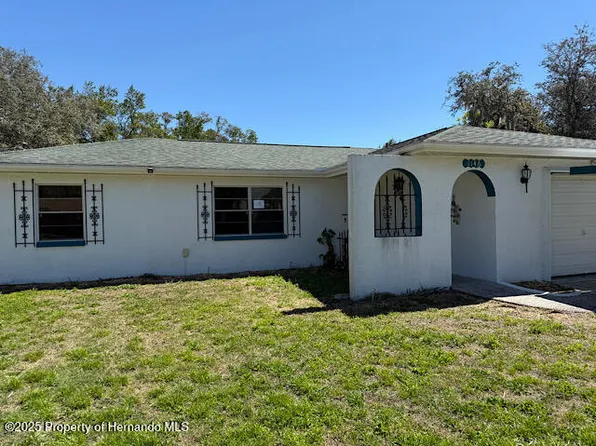 1146 Desmond Ave, Spring Hill, FL 34608