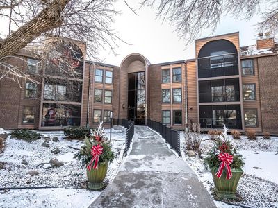9600 Portland Ave S APT 203, Bloomington, MN, 55420