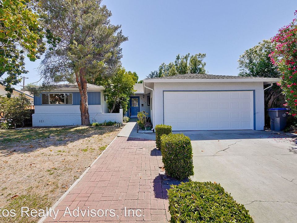 1st image of 4922 Moorpark Ave