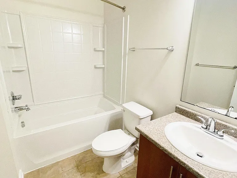 Clairmont at Chesterfield — Photo 192