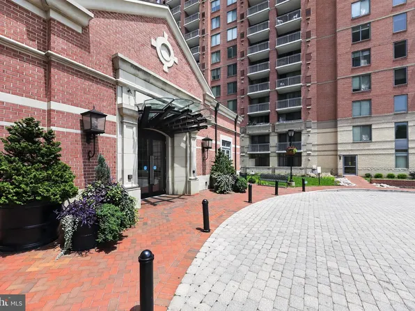 11710 Old Georgetown Rd APT 225, North Bethesda, MD 20852