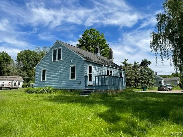 2 bed, 1.0 bath, 1300 sqft, $1,795 — Photo 3
