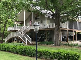 387 Humphries Cove Rd, West Point, MS 39773