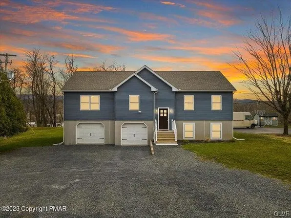 1007 Phillips St, Stroudsburg, PA 18360