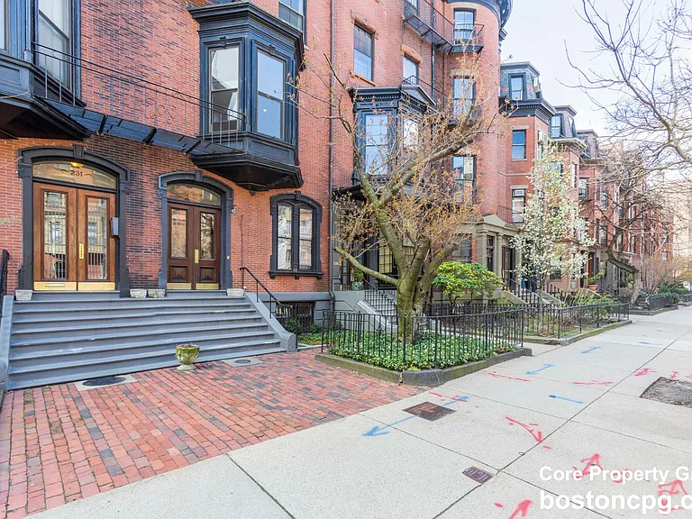 233 Beacon St #10 — Photo 8