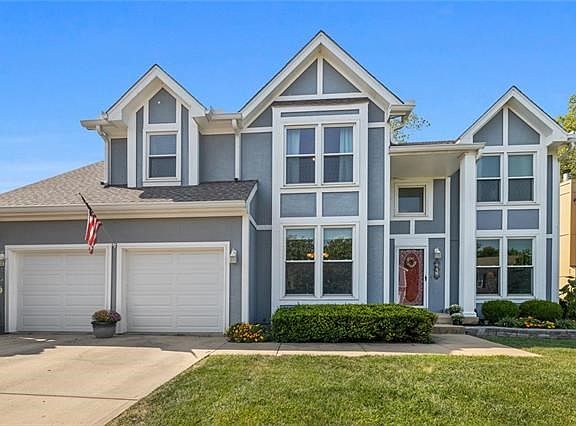 2nd image of 6018 W 157th Pl