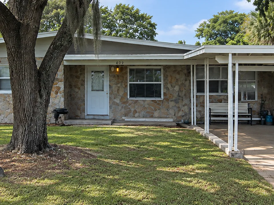 409 Thomas Ave