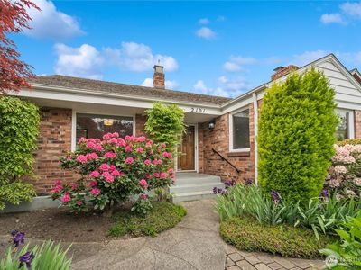 2101 35th Avenue W, Seattle, WA, 98199