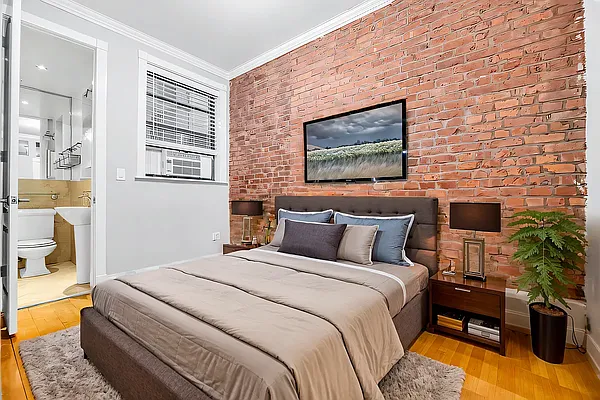 Rented by REAL New York | media 3