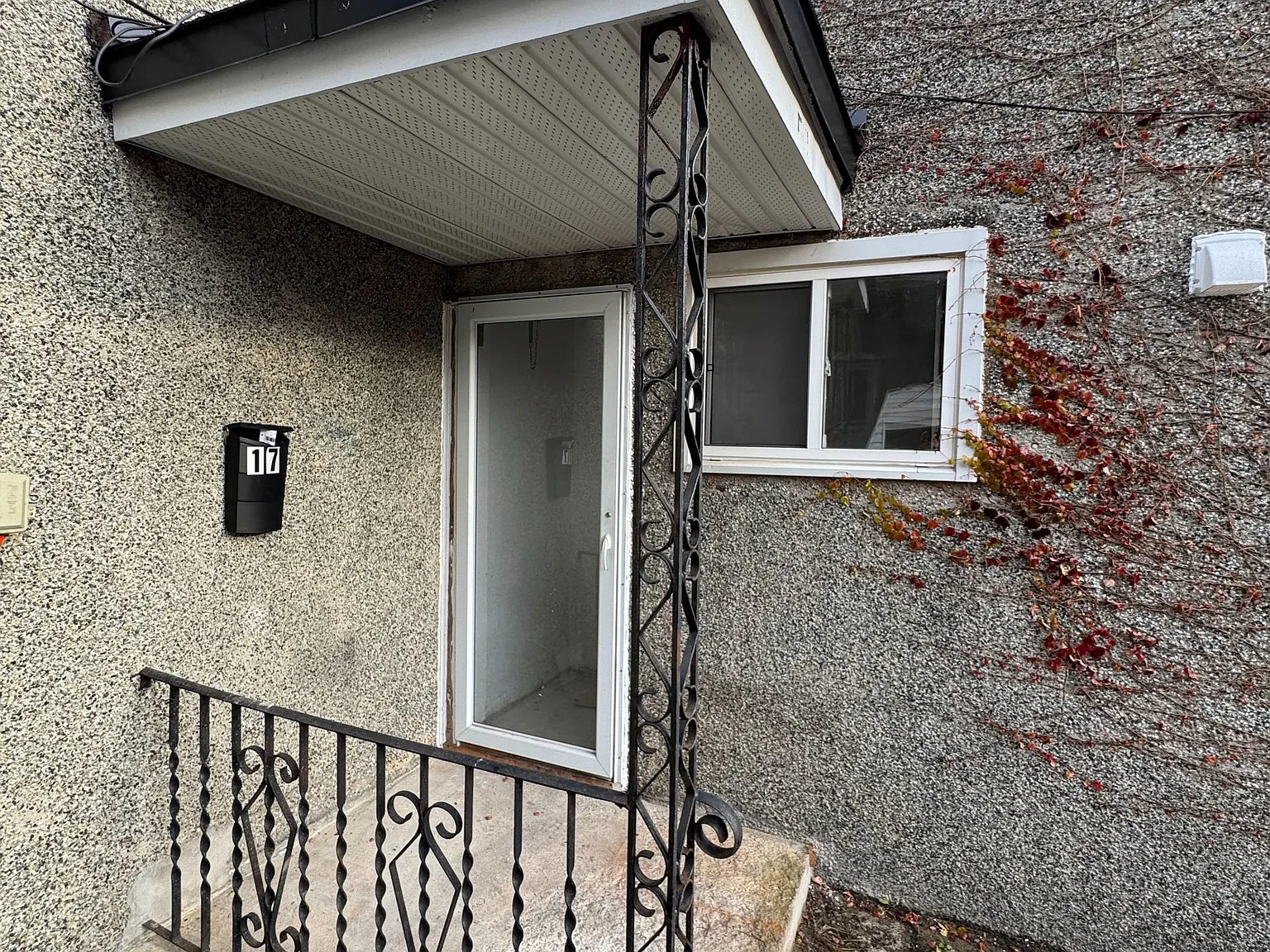 1 bed, $1,300 — Photo 2