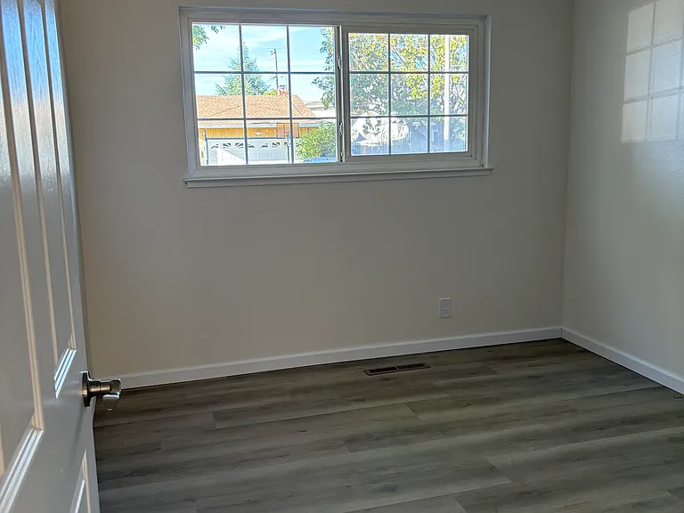 781 Nuttal Oak Ct — Photo 6