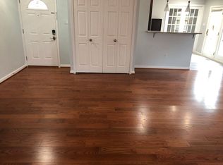 13210 Poplar Tree Rd, Fairfax, VA 22033