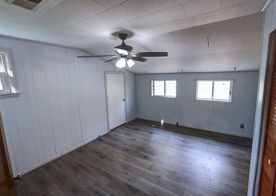 16th image of this home