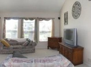 8060 Dunaway Ln, Westerville, OH