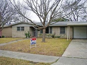 1st image of 334 Teakwood Ln