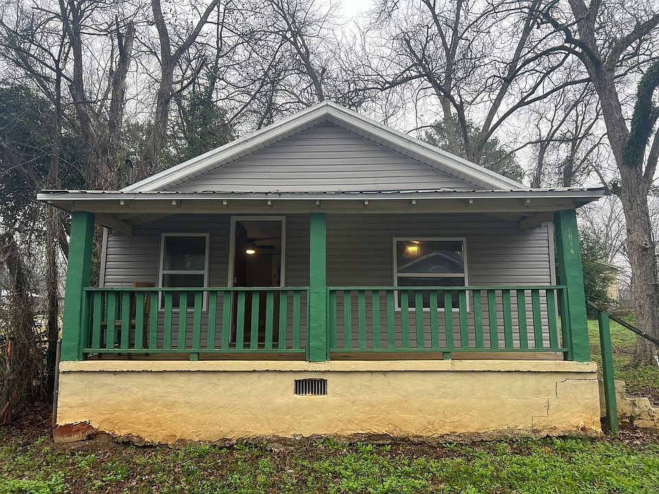 1st image of 804 1/2 37th Ave