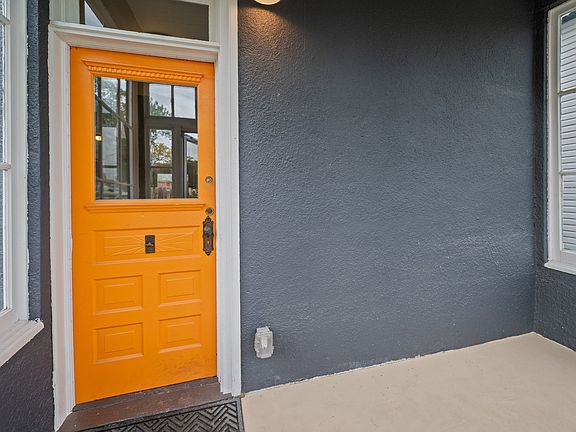 2nd image of 308 Blake St