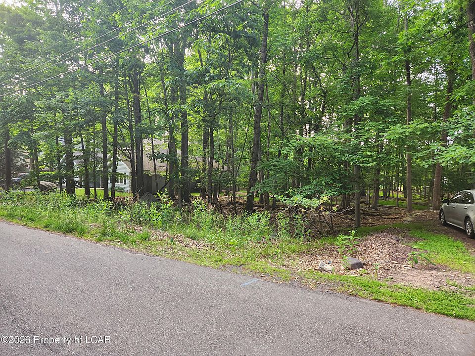 2nd image of 34 Shingle Mill Dr