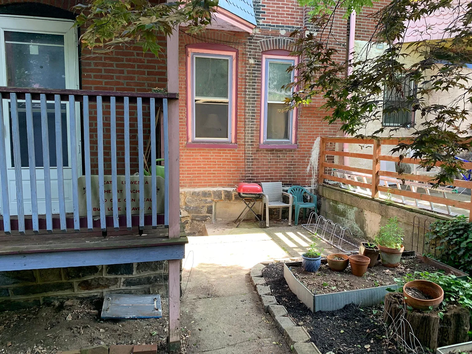 3 bed, 1200 sqft, $2,200 — Photo 3