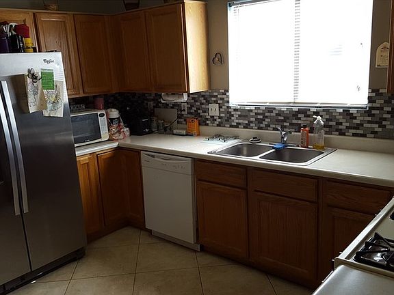 5th image of 8032 S Lennox Ln